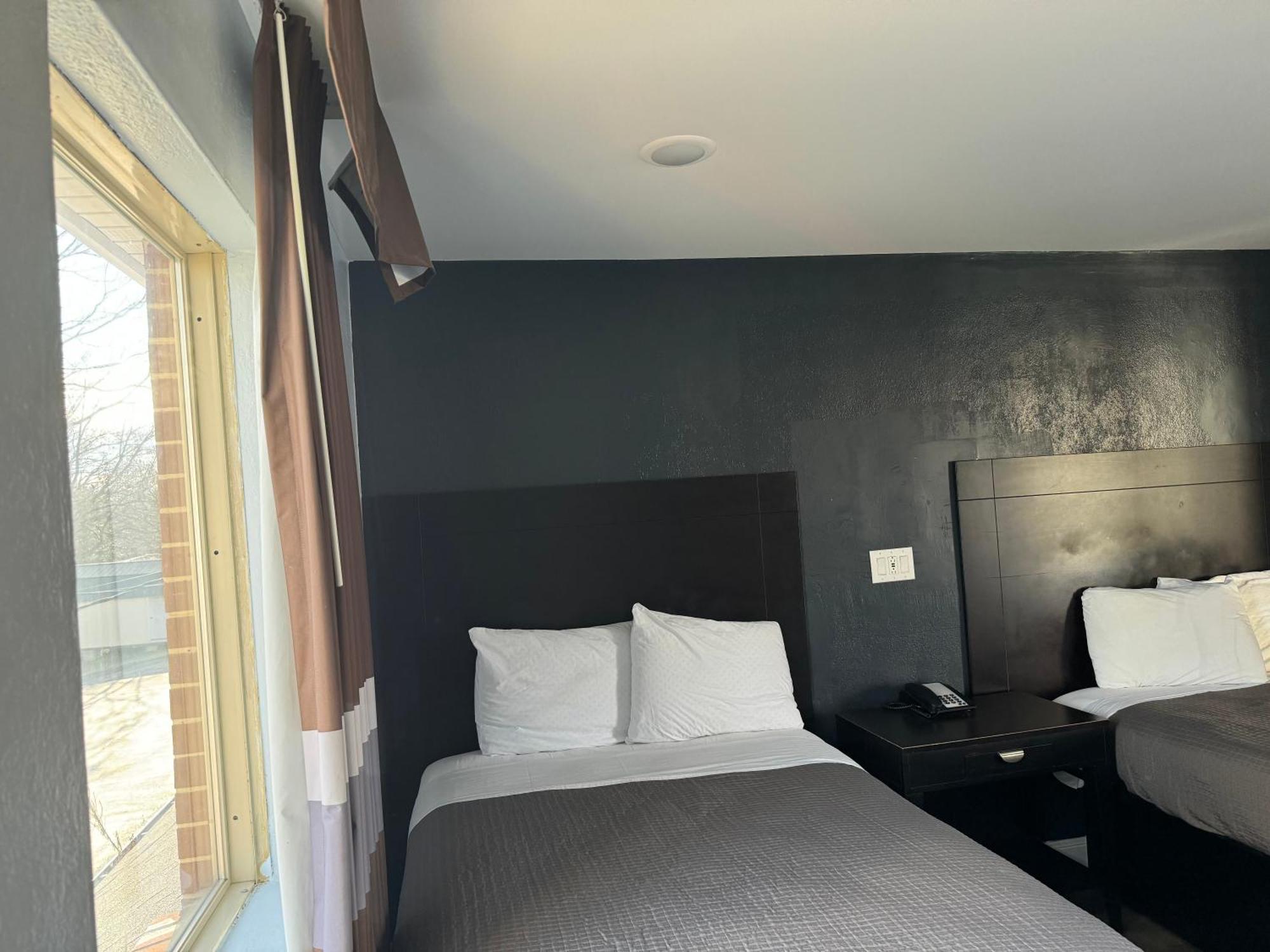 Budget Inn แดนวิลล์ ภายนอก รูปภาพ